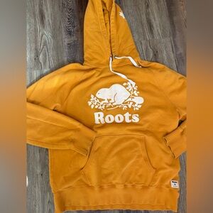 Men’s Roots Mustard Hoodie with Beaver Design